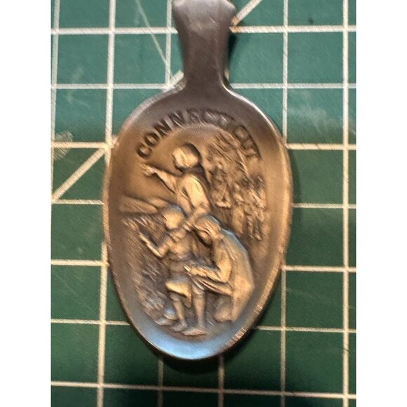 Franklin Mint Set Of 6 Pewter State Souvenir Spoons Featuring Colonial Scenes 19 - Picture 4 of 15